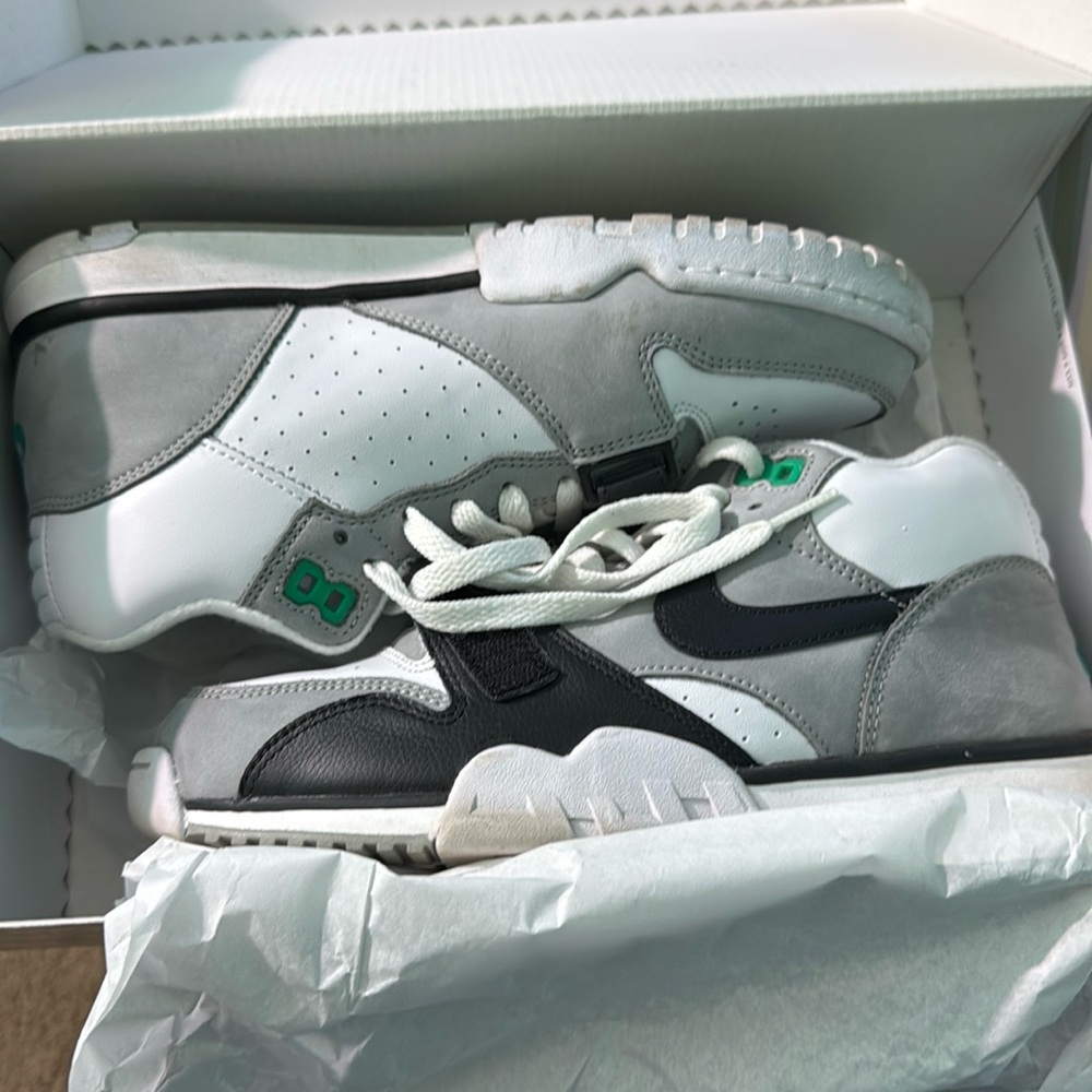 Nike air trainer 1